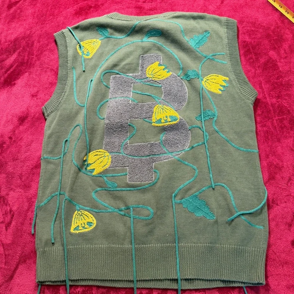 Cash by Cash App Bitcoin Flower Knit Sweater Vest Green Future Nature Mens M NWT